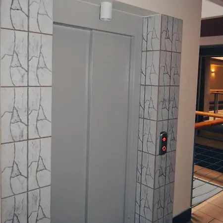 Family One Bedroom With Park View, Up To 4 Guests, Self Check-in Riga