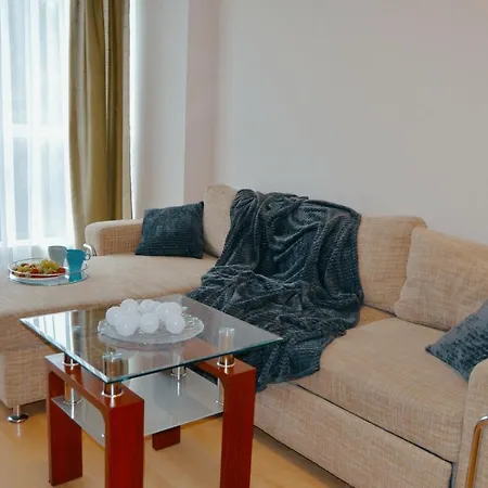 Family One Bedroom With Park View, Up To 4 Guests, Self Check-in Apartment *