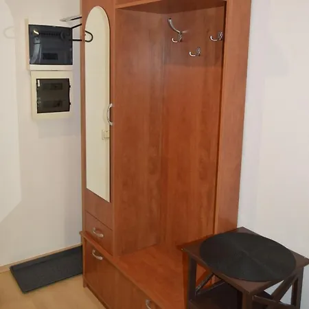 Family One Bedroom With Park View, Up To 4 Guests, Self Check-in * Riga